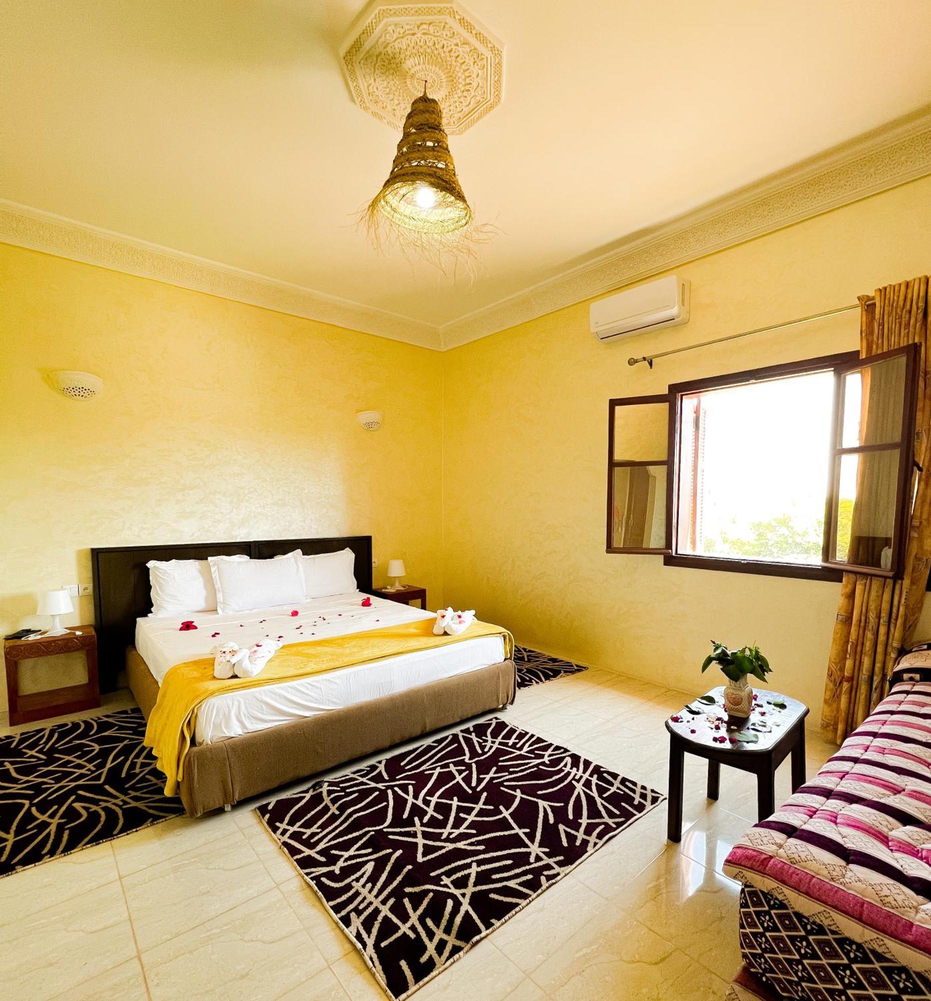 Guest House Qodwa Sidi Abdallah Ghiat Exterior foto